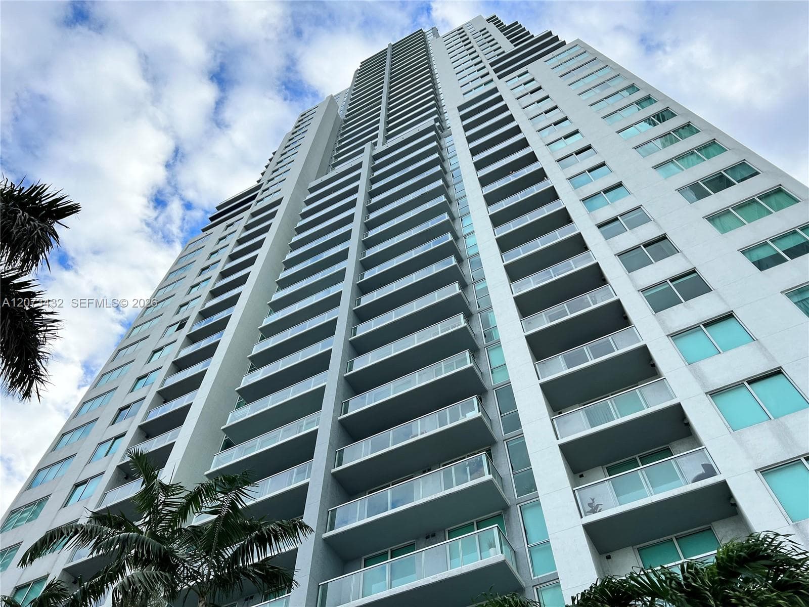253 NE 2nd St # 4607, Miami, FL 33132 photo 2