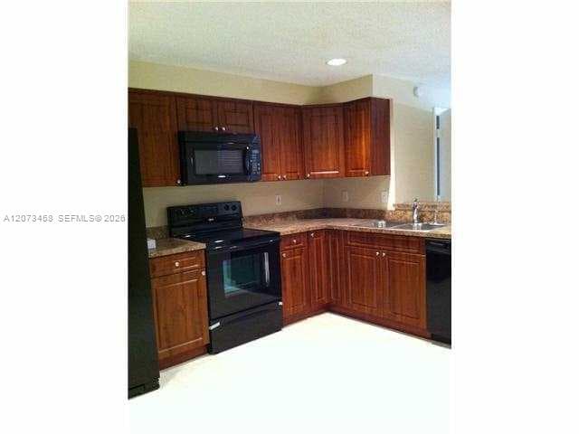1621 Barcelona Way # 6-32, Weston, FL 33327 photo 2