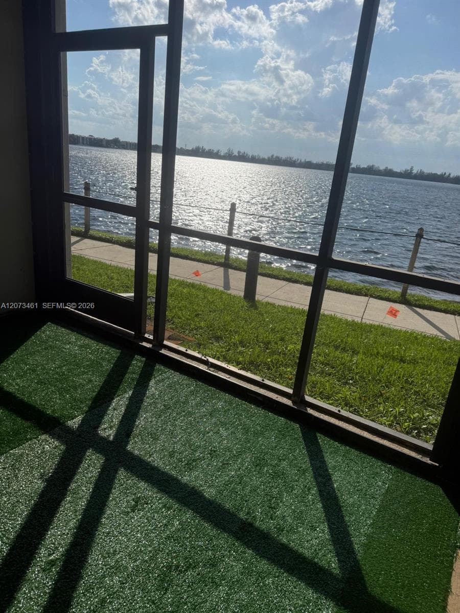 109 Lake Emerald Dr # 102, Oakland Park, FL 33309 photo 2
