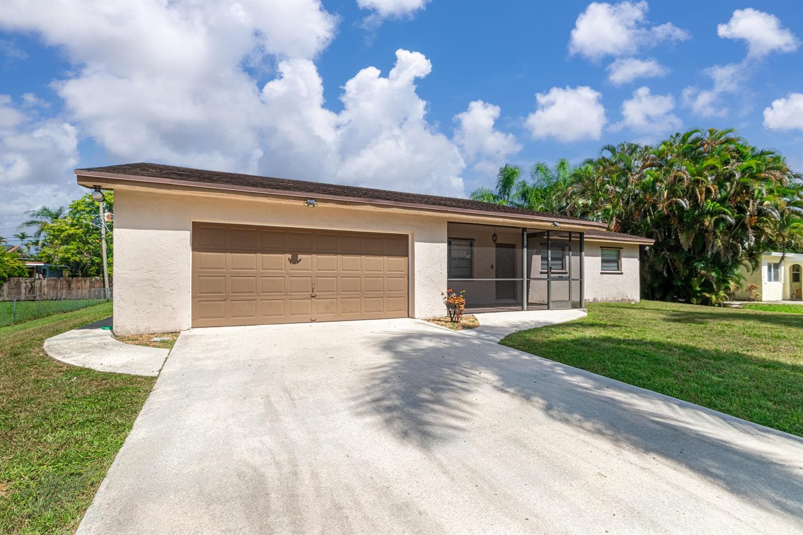 4340 SW 74th Avenue, Davie, FL 33314 photo 2
