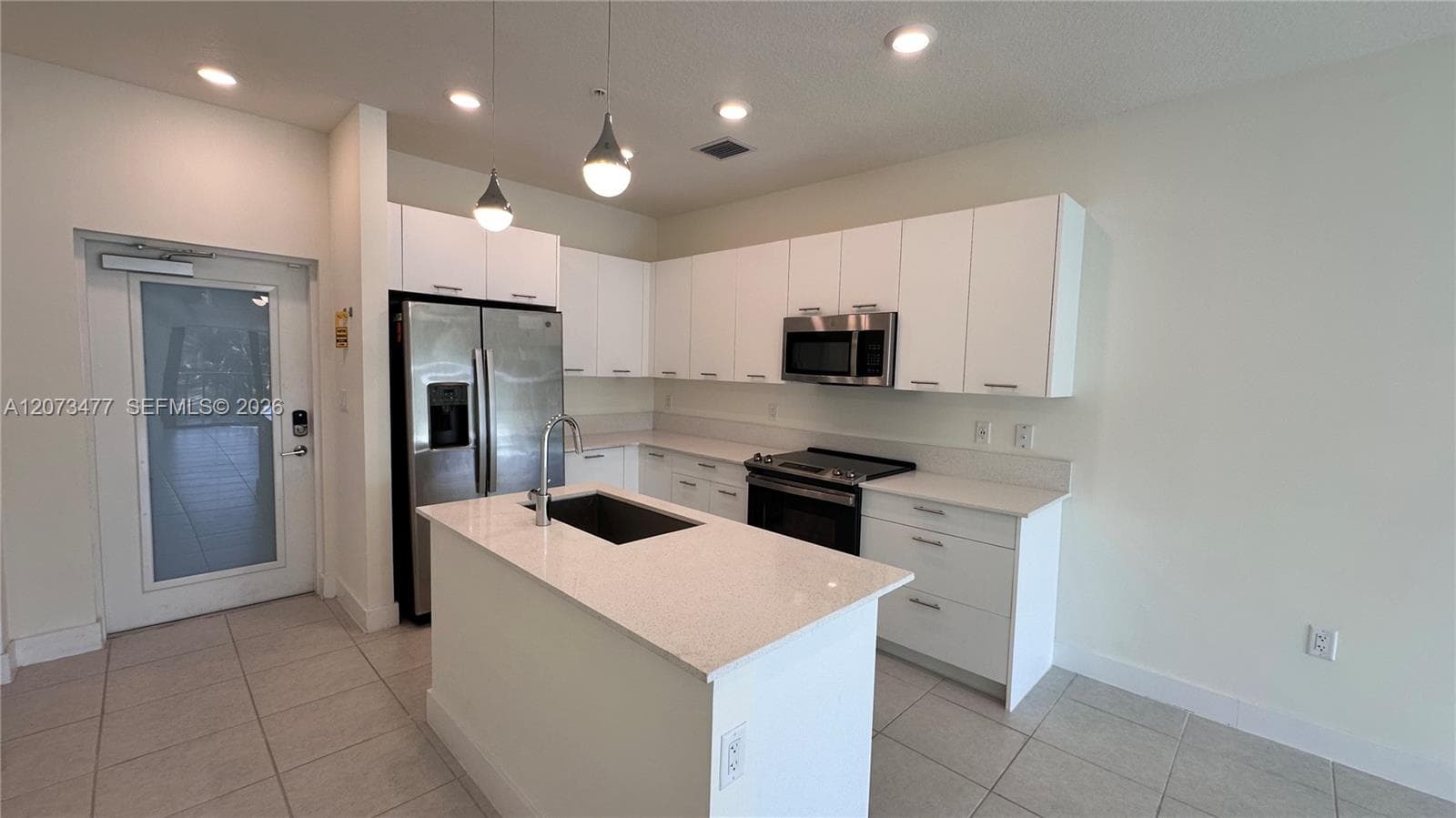 8001 NW 41st St # 308, Doral, FL 33166 photo 4