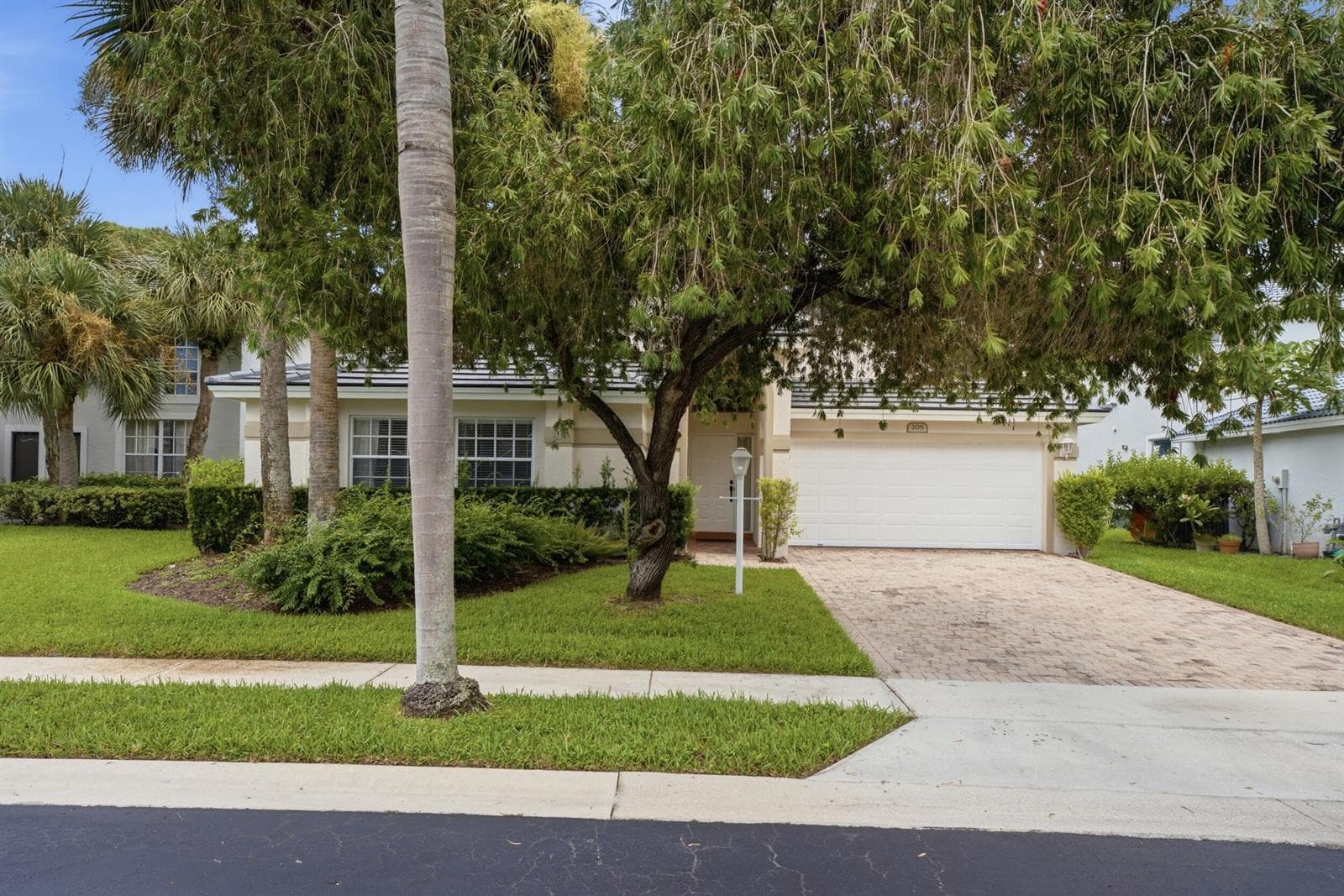 208 Jones Creek Drive, Jupiter, FL 33458 photo 3