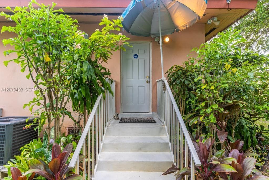 12920 NE 3rd Ave # 12920, North Miami, FL 33161 photo 3