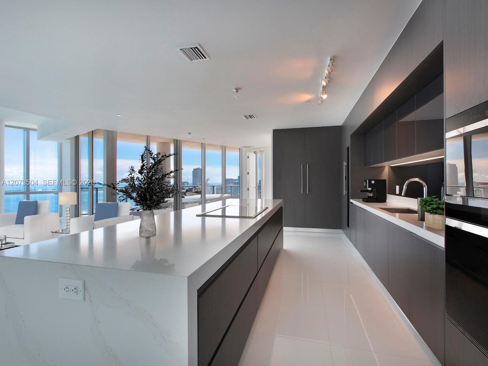 851 NE 1st Ave # PH5011, Miami, FL 33132 photo 3