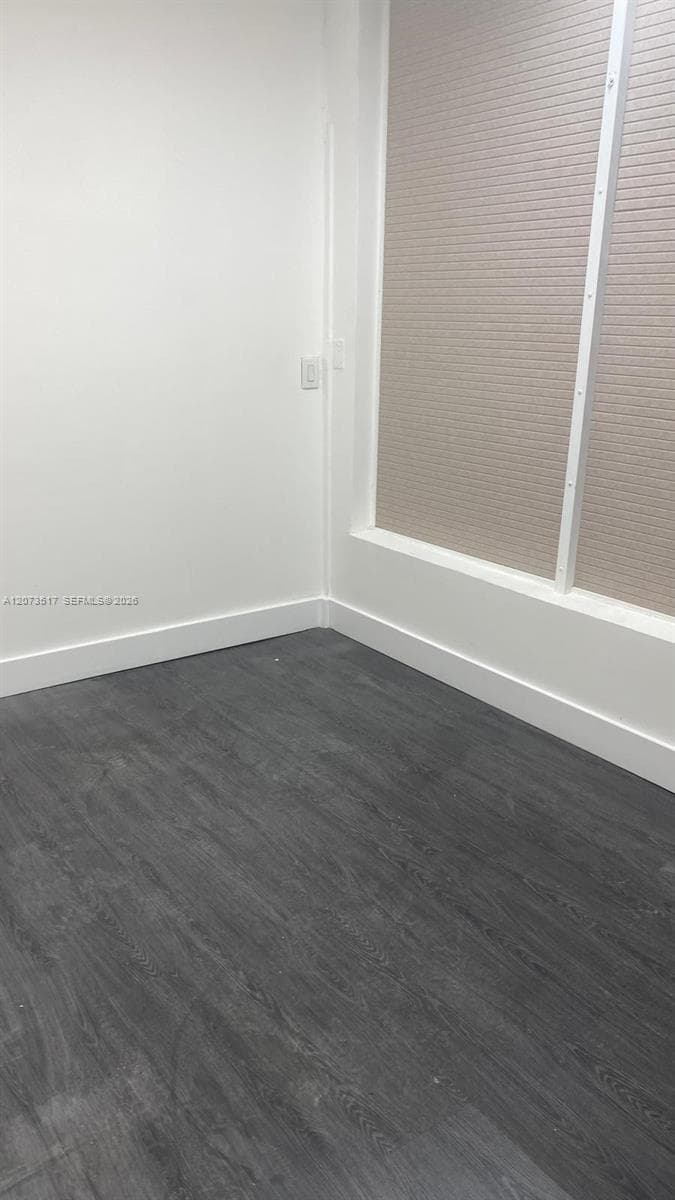 1710 NW 7th St, Miami, FL 33125 photo 3