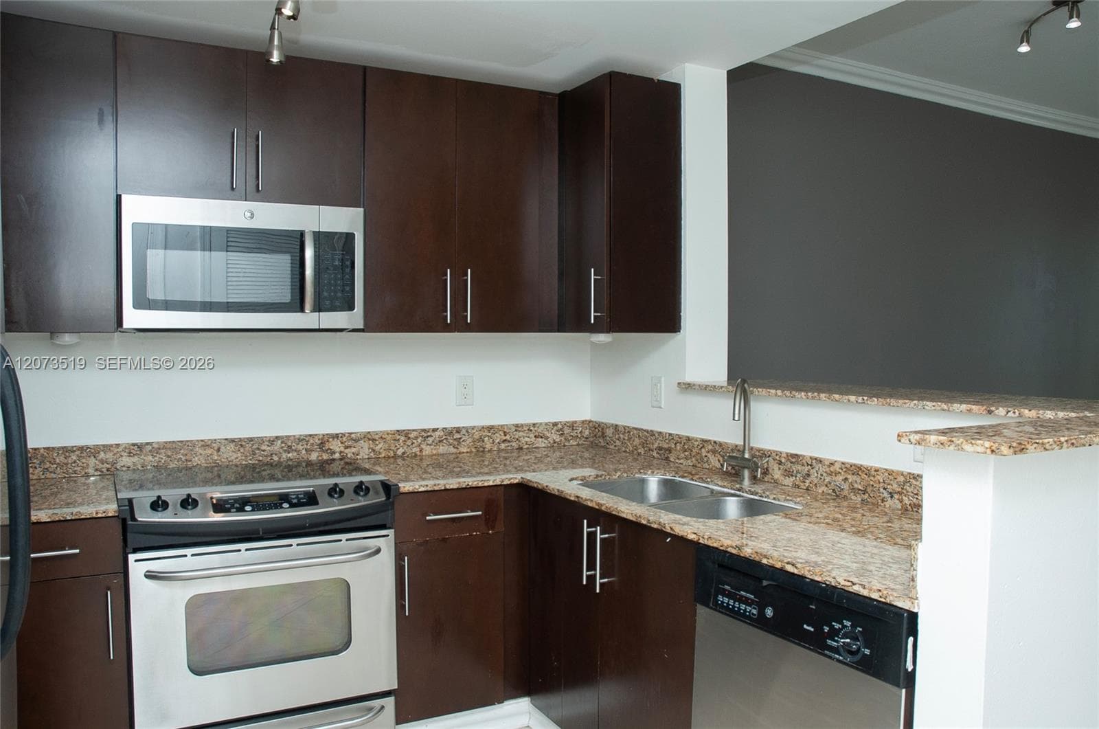10 Aragon Ave # 703, Coral Gables, FL 33134 photo 4