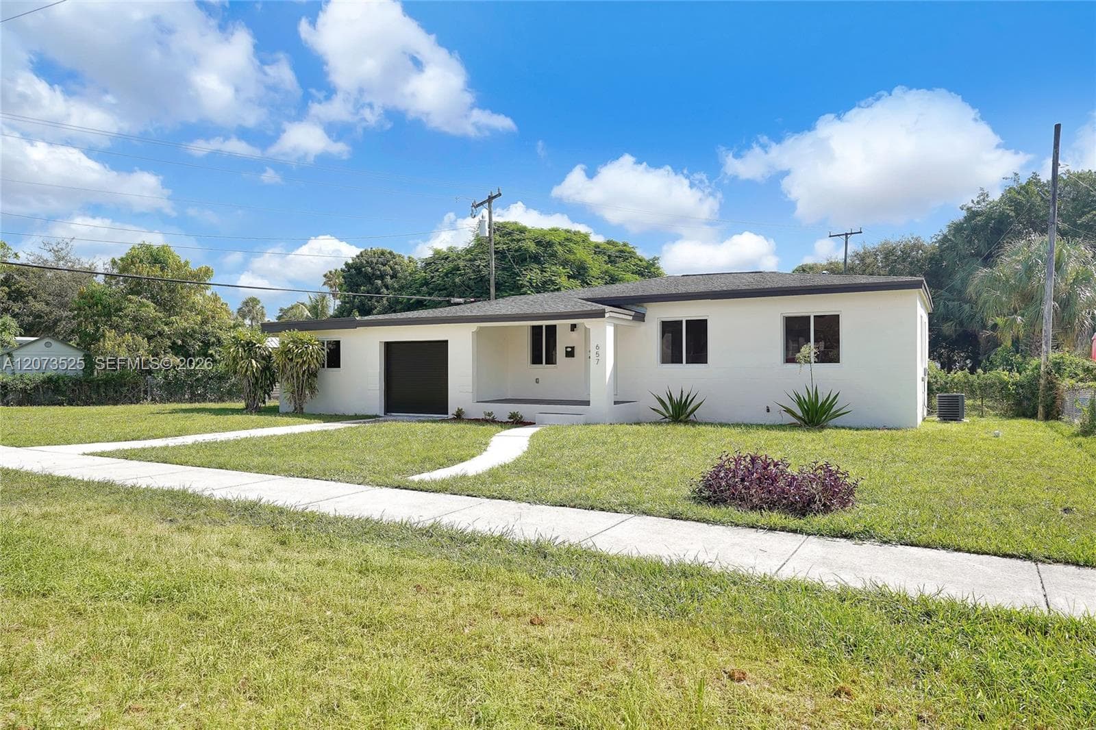657 Ahmad St, Opa-Locka, FL 33054 photo 2