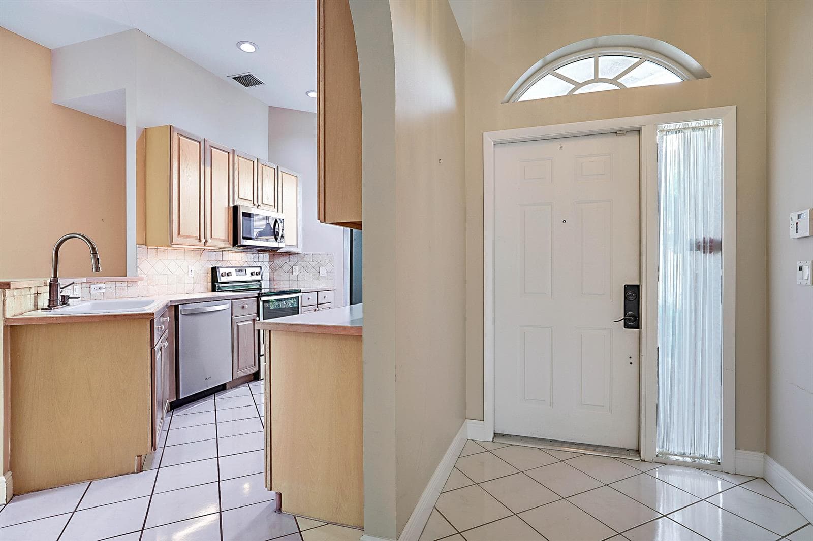 23444 Alzira Circle, Boca Raton, FL 33433 photo 5