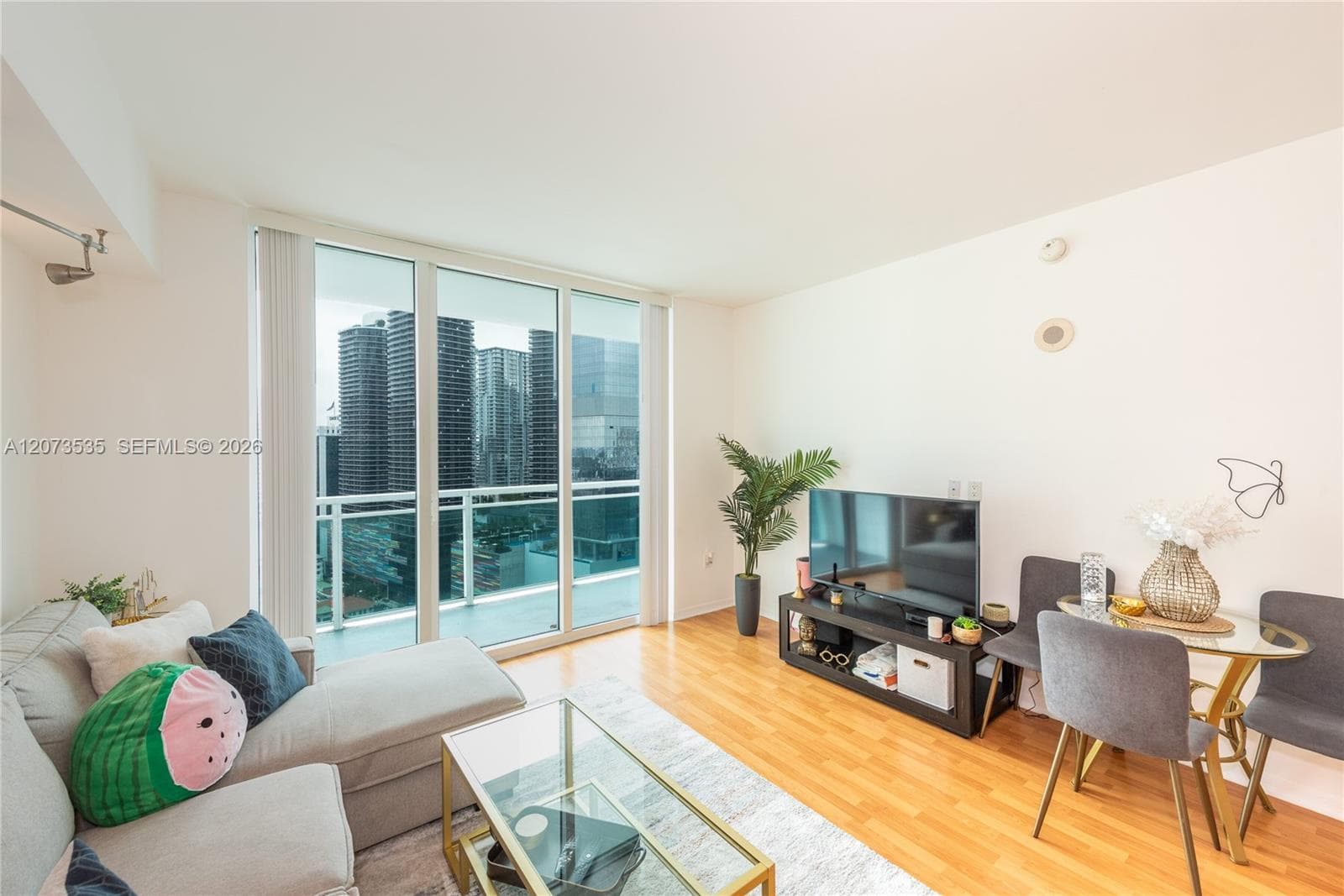951 Brickell Ave # 2709, Miami, FL 33131 photo 2
