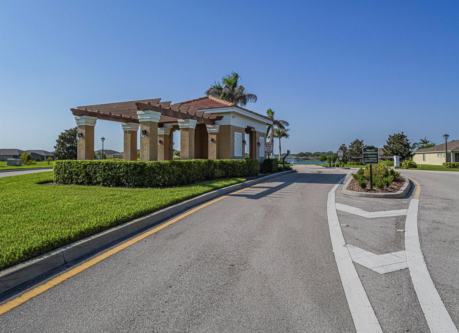 2155 CROWNED EAGLE Circle SW, Vero Beach, FL 32962 photo 2