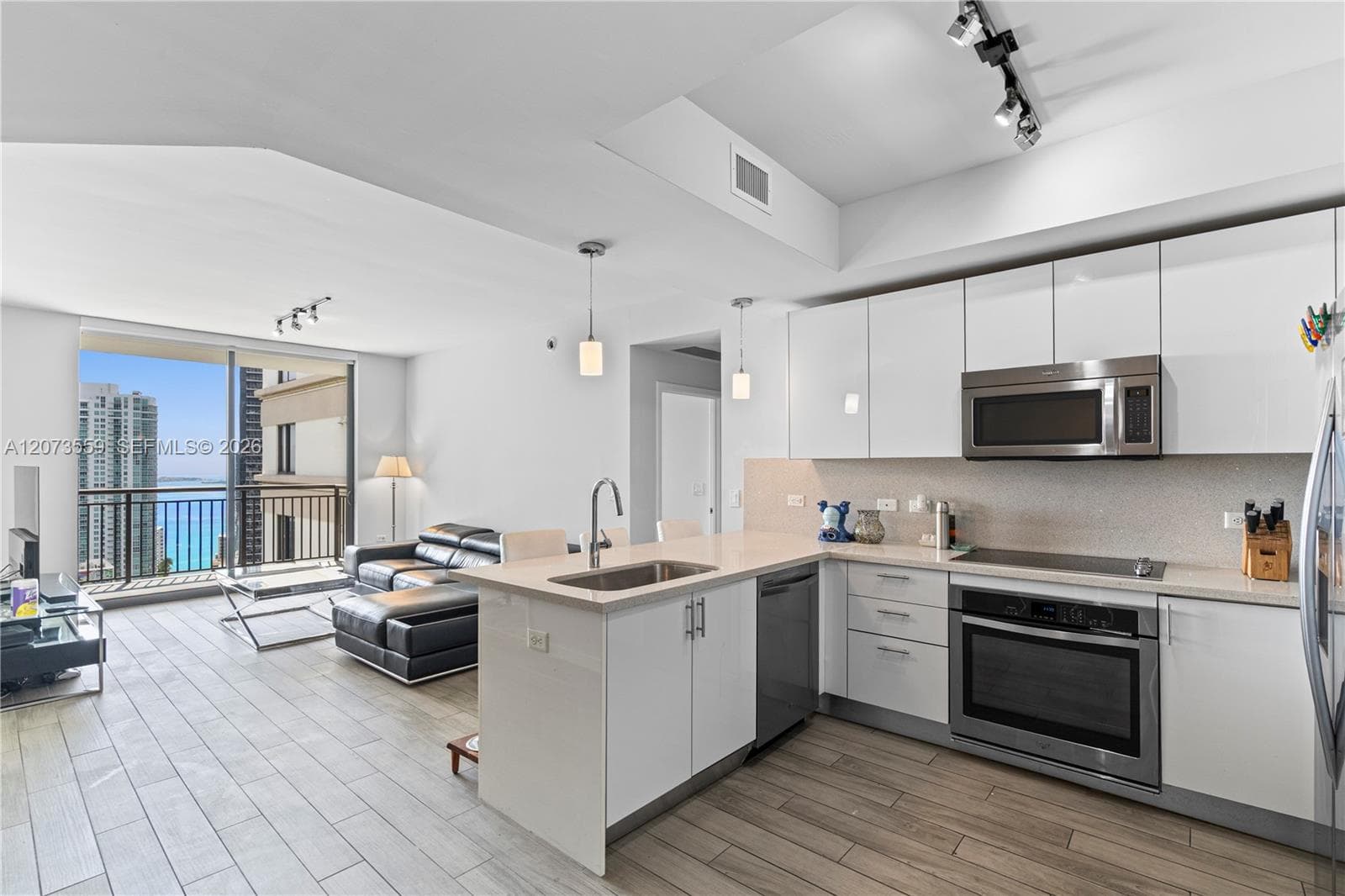 999 SW 1st Ave # 3307, Miami, FL 33130 photo 5