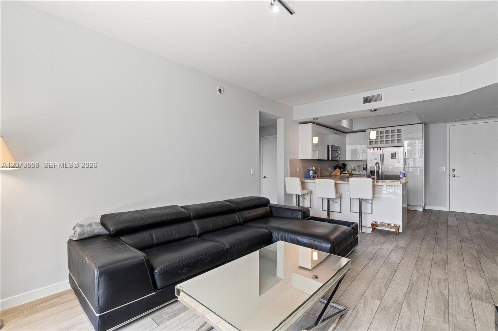 999 SW 1st Ave # 3307, Miami, FL 33130 photo 4