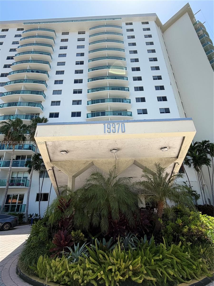 19370 Collins Ave # 1120, Sunny Isles Beach, FL 33160 photo 3