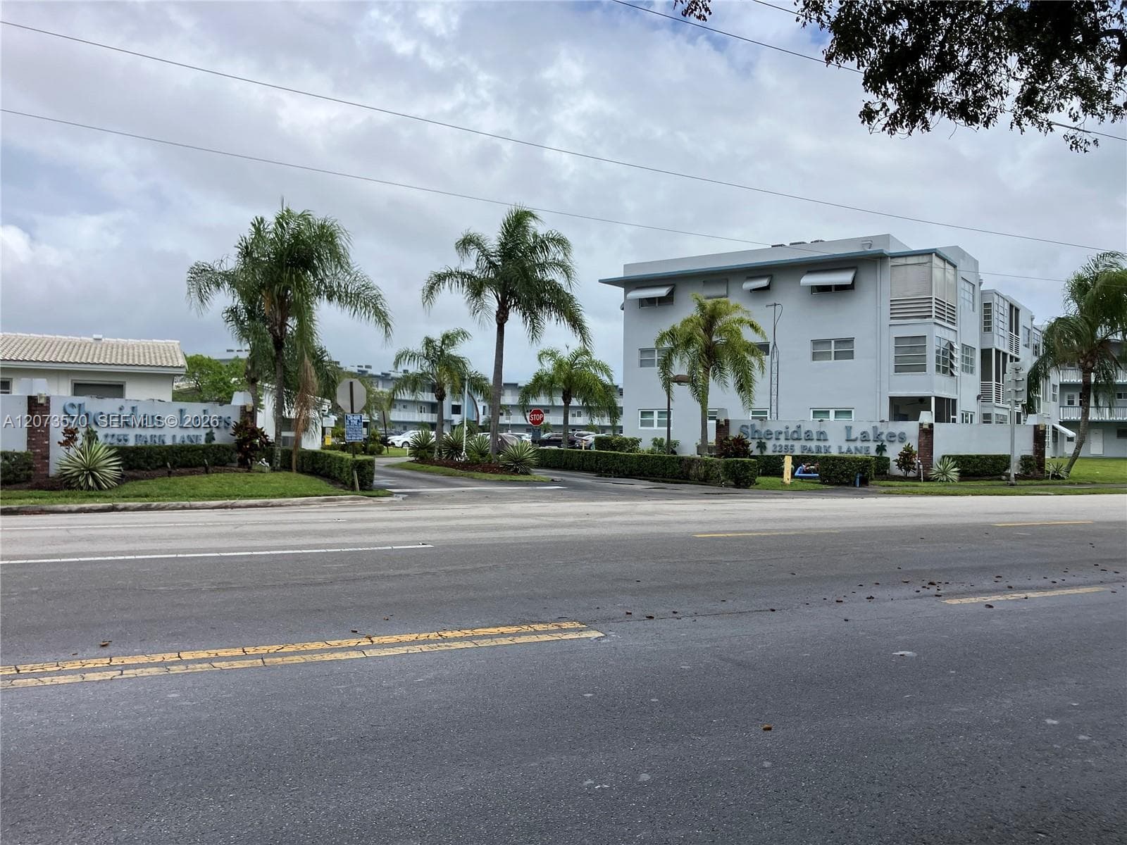 2300 Park Ln # 203, Hollywood, FL 33021 photo 2