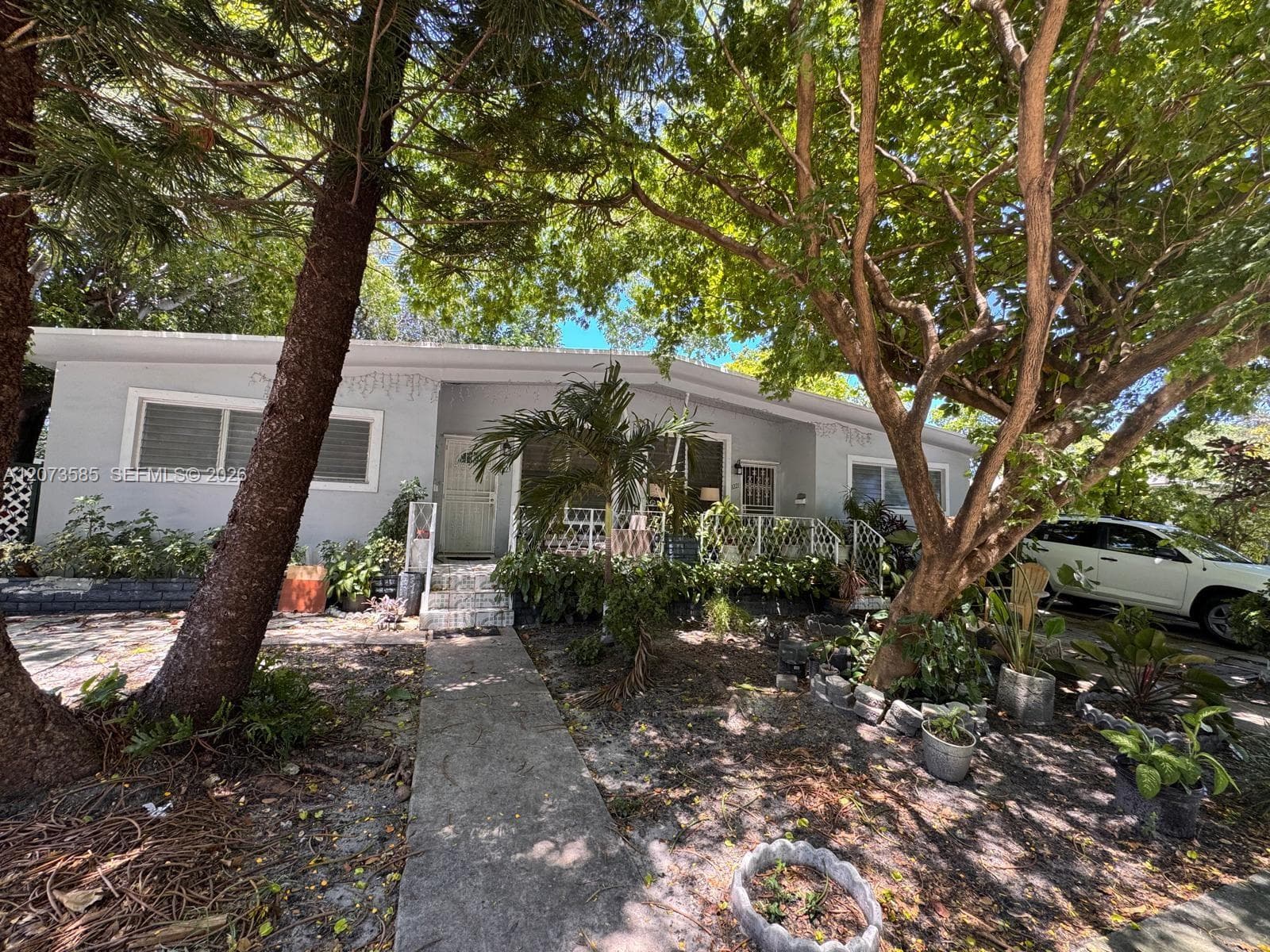 1221 NW 50th St, Miami, FL 33142