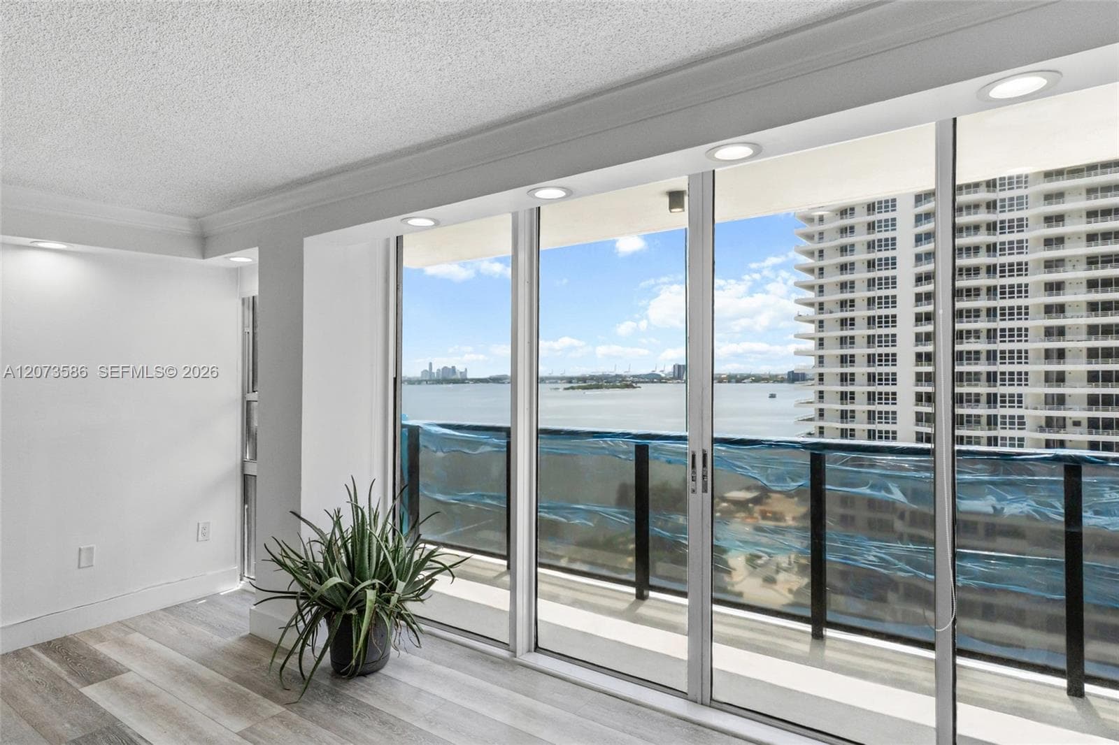 600 NE 36th St # 1404, Miami, FL 33137 photo 4