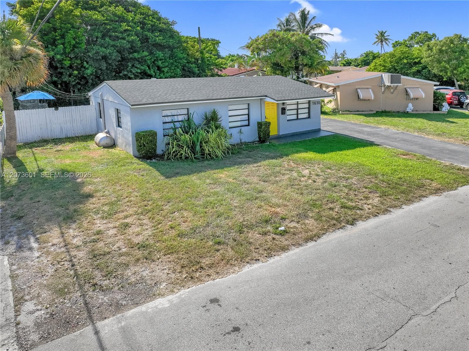 1610 S 24th Ct, Hollywood, FL 33020 photo 5