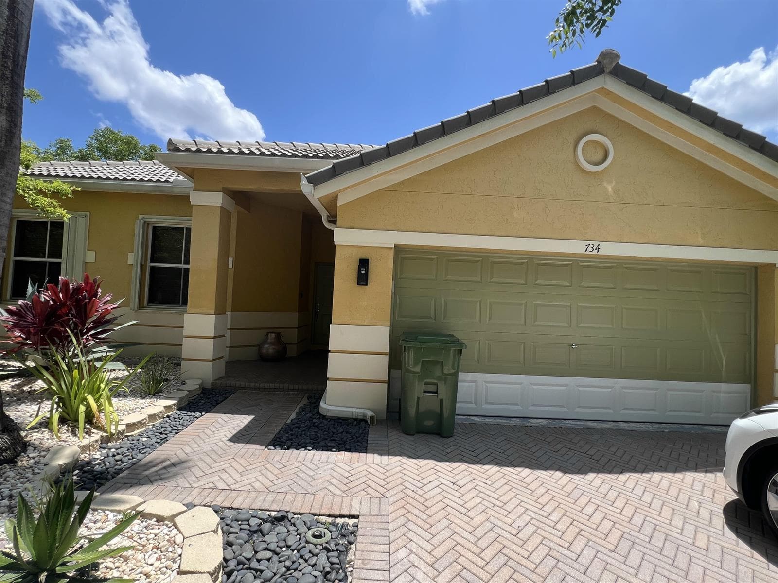 734 Lavender Circle, Weston, FL 33327