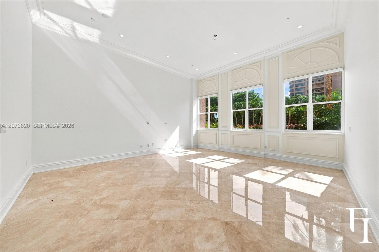 60 Edgewater Dr # East, Coral Gables, FL 33133