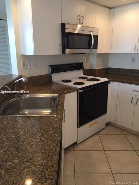 2351 Douglas Rd # 909, Miami, FL 33145 photo 4