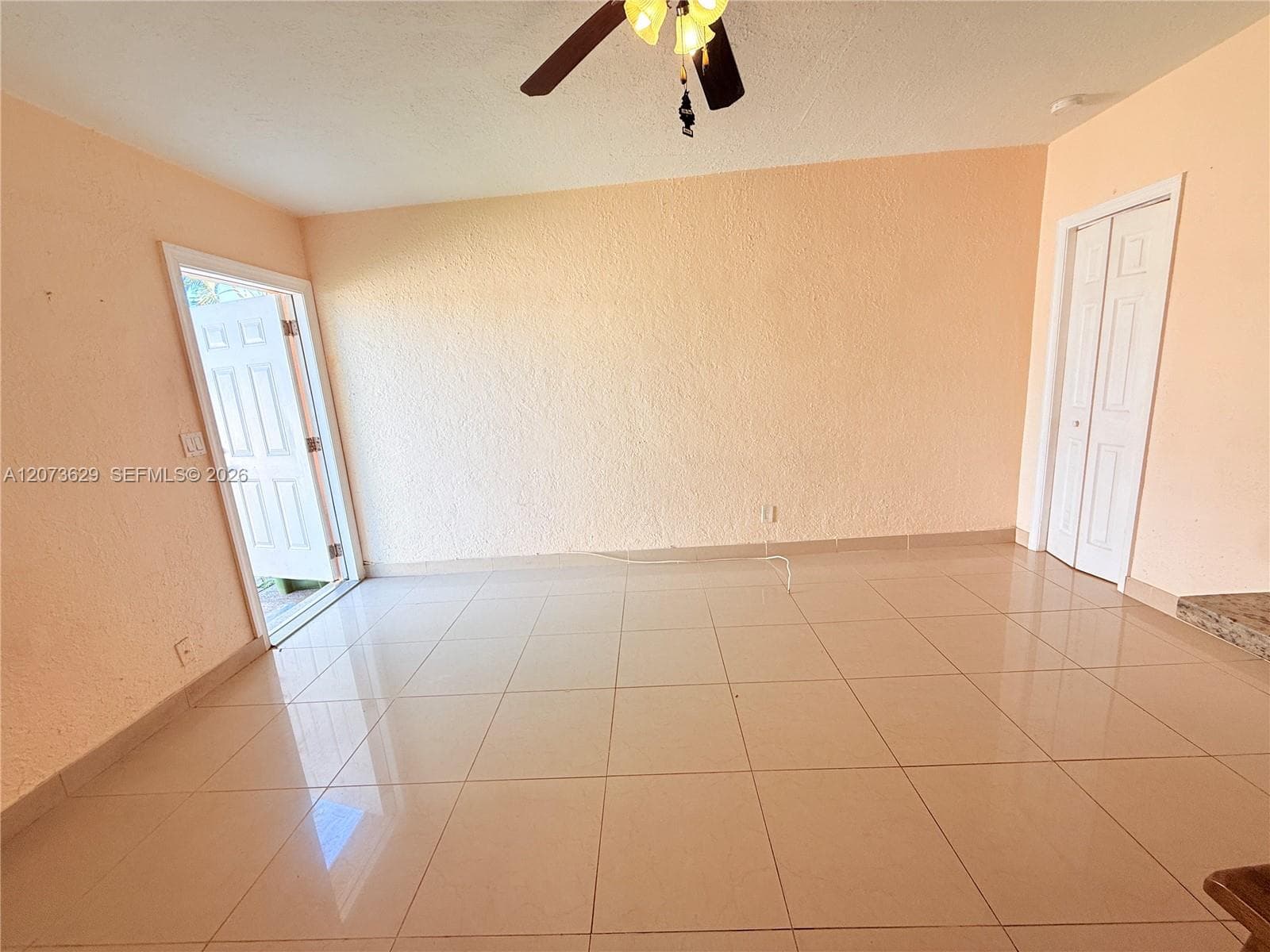 326 NE 6th St # 3, Hallandale Beach, FL 33009