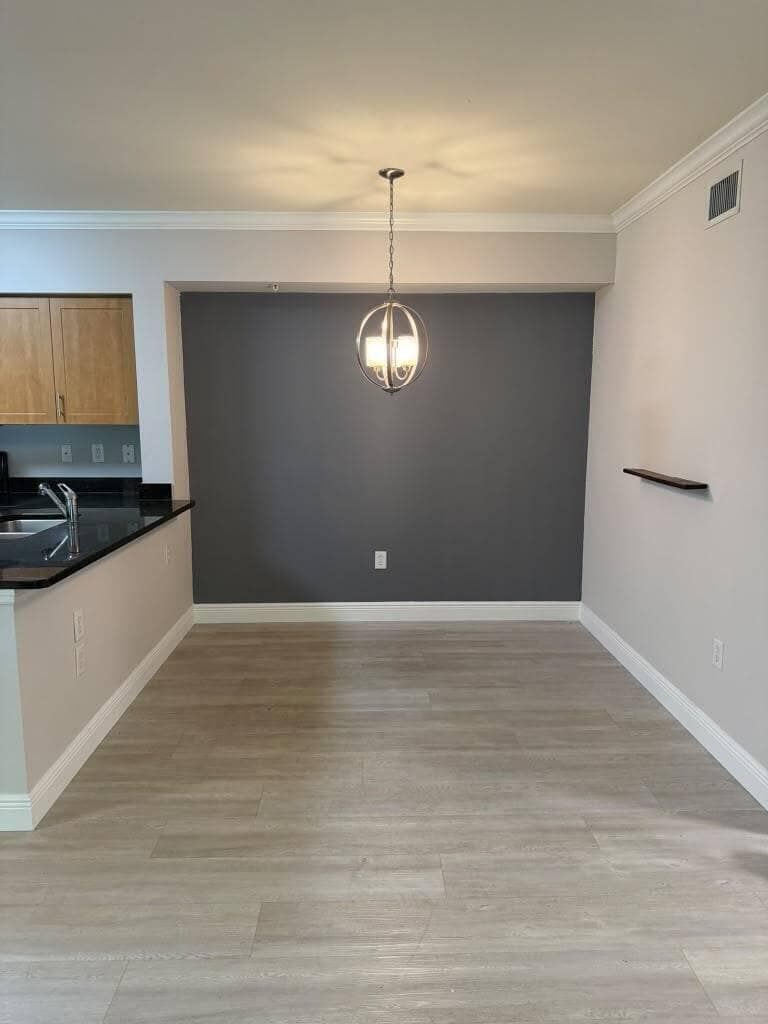 6386 EMERALD DUNES Drive # 308, West Palm Beach, FL 33411 photo 2
