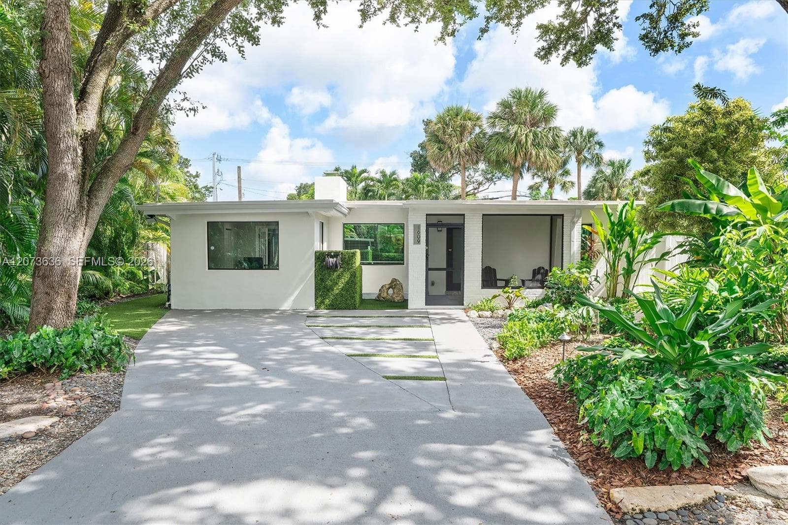 1609 SW 12th Ct, Fort Lauderdale, FL 33312 photo 2