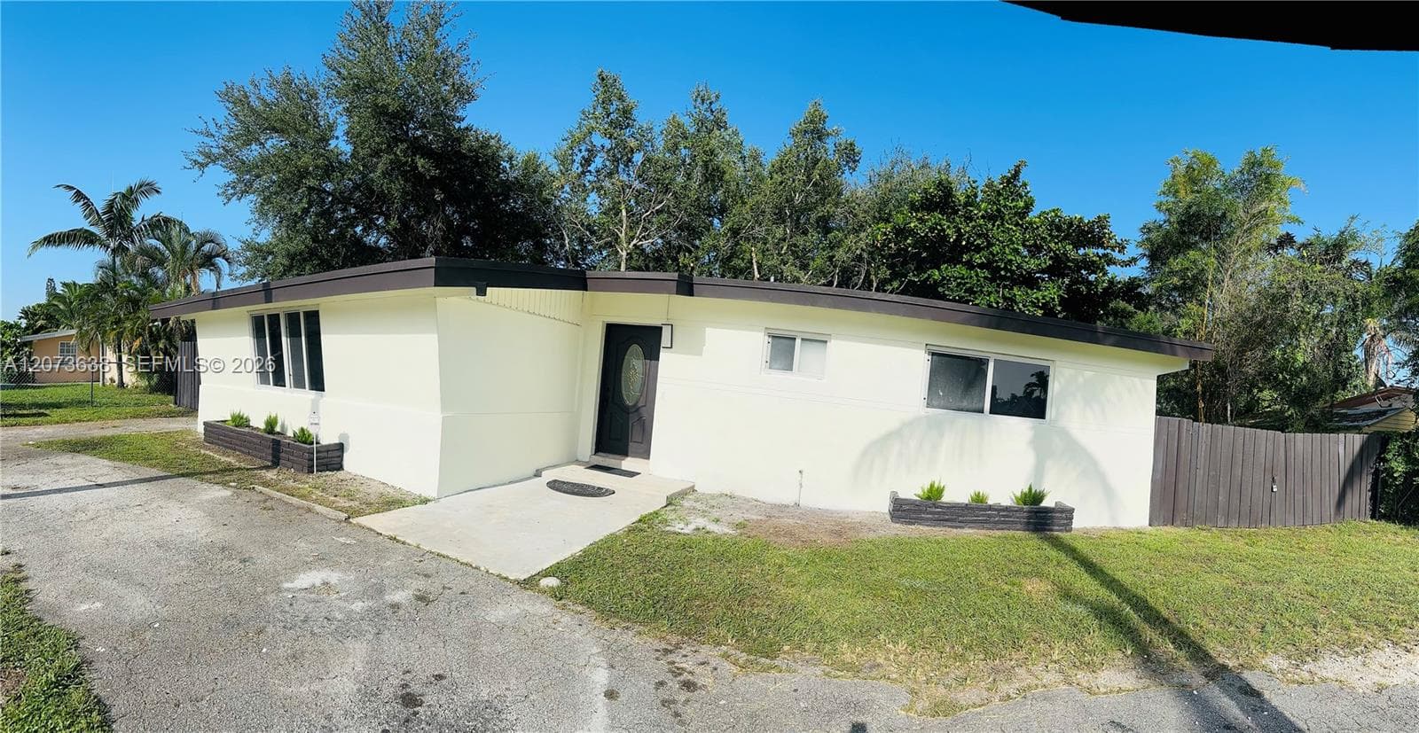 17521 NE 4th Ave, Miami, FL 33162 photo 2