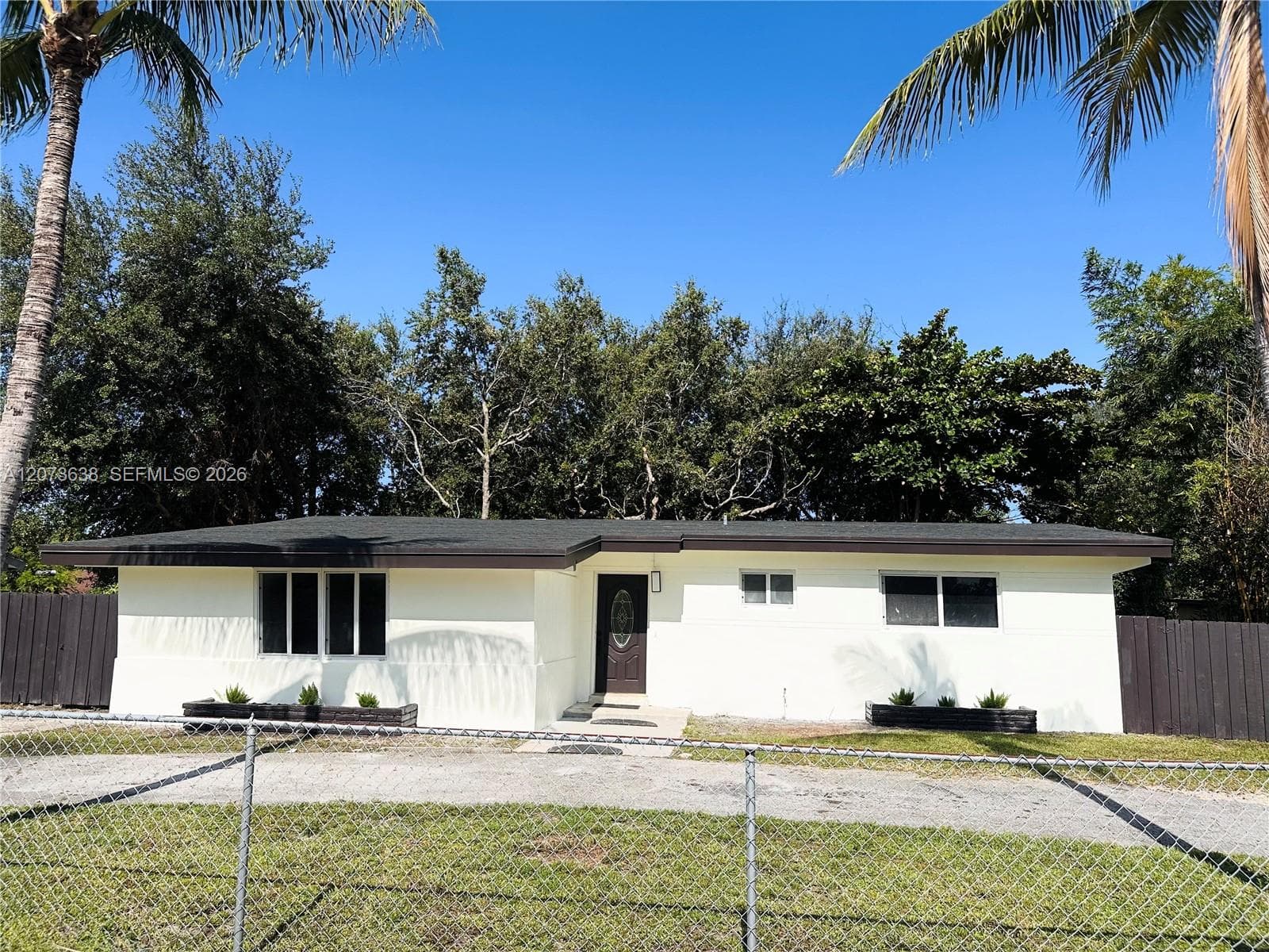 17521 NE 4th Ave, Miami, FL 33162