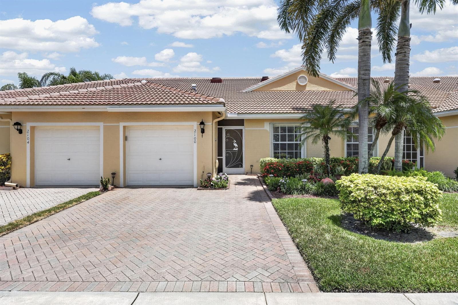2100 Stonington Terrace, West Palm Beach, FL 33411 photo 2