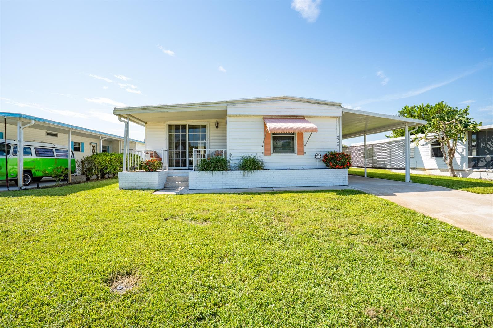 6948 SE DELEGATE Street, Hobe Sound, FL 33455