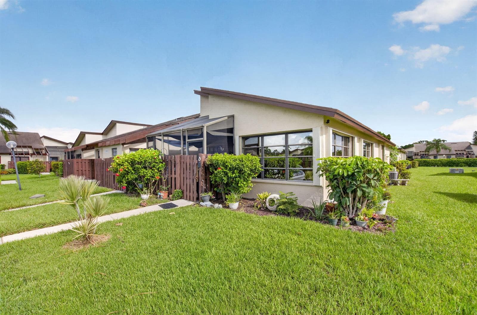 13953 NESTING Way # D, Delray Beach, FL 33484 photo 2