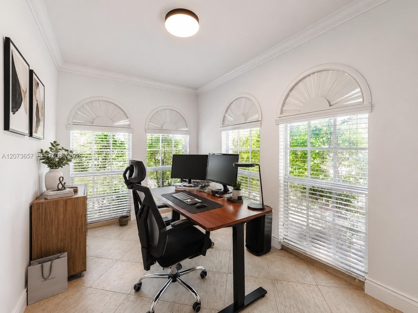530 NW 31st Av, Miami, FL 33125 photo 2