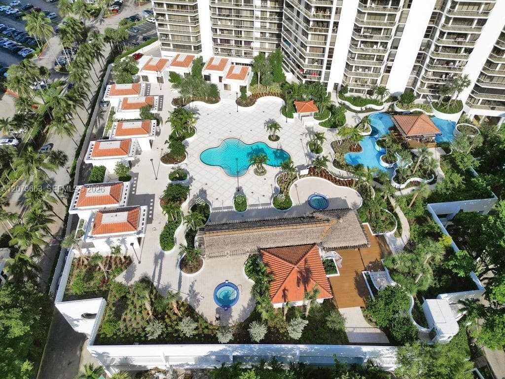 20281 E Country Club Dr # 404, Aventura, FL 33180 photo 4