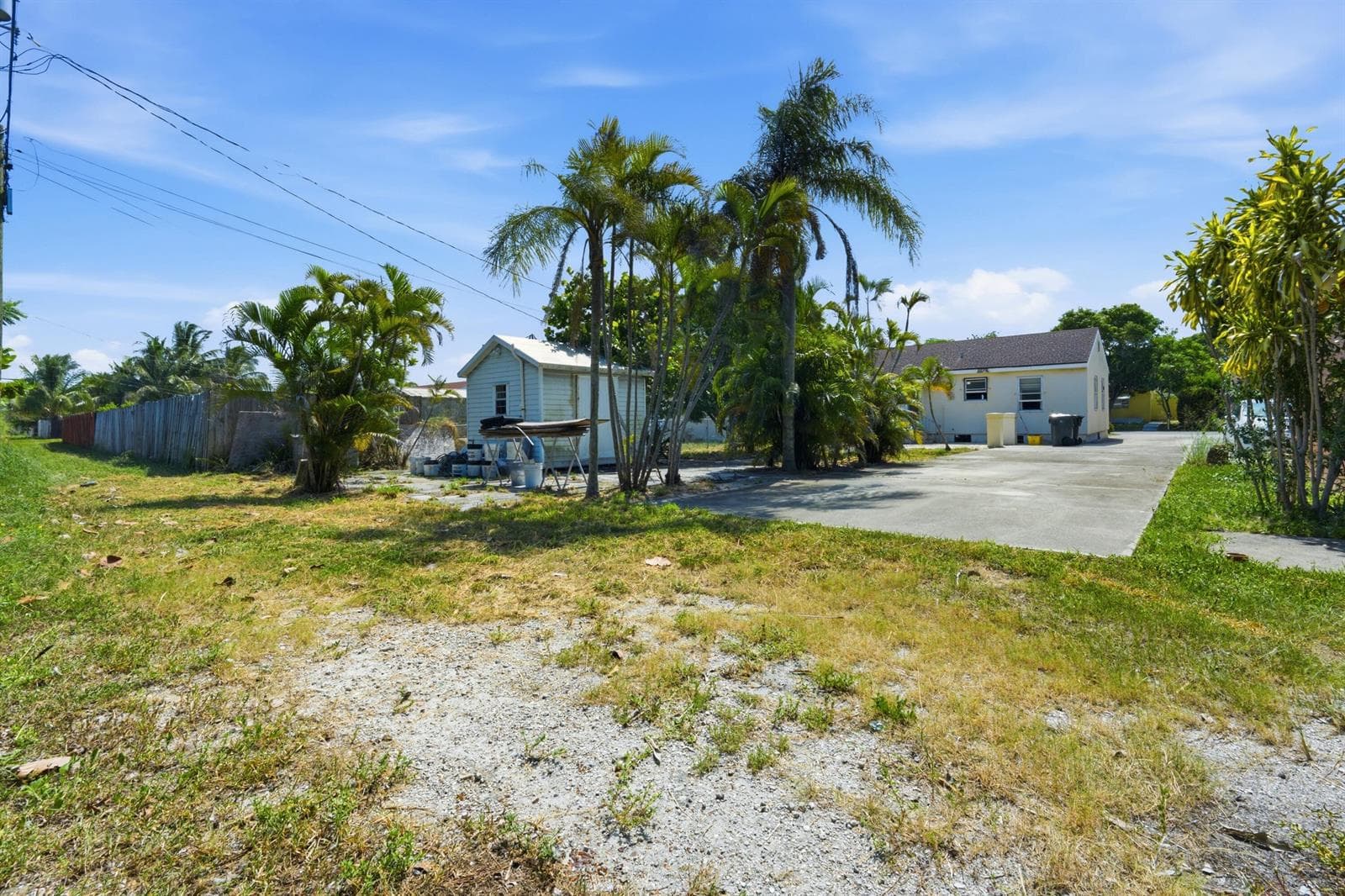 1214 N C Street, FL 33460 photo 4