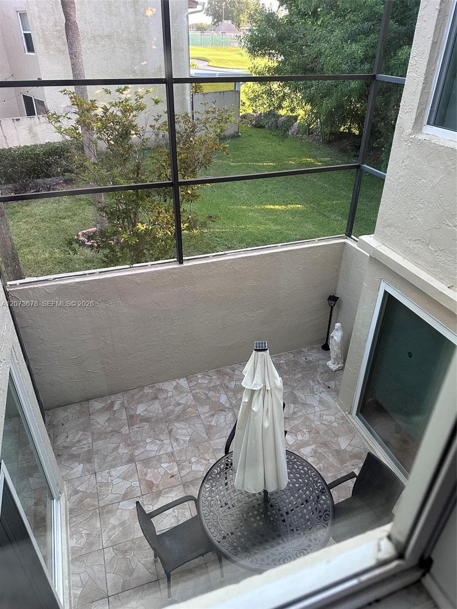 14359 Kendale Lakes Cir, Miami, FL 33183 photo 2