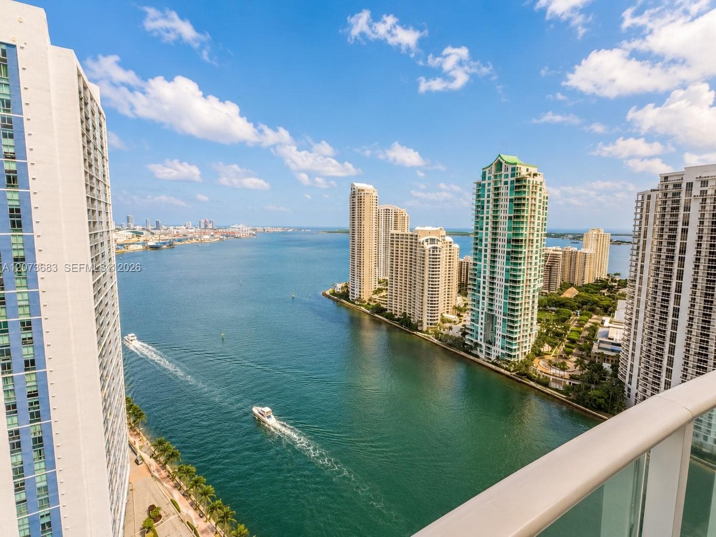 300 S Biscayne Blvd # T-2910, Miami, FL 33131