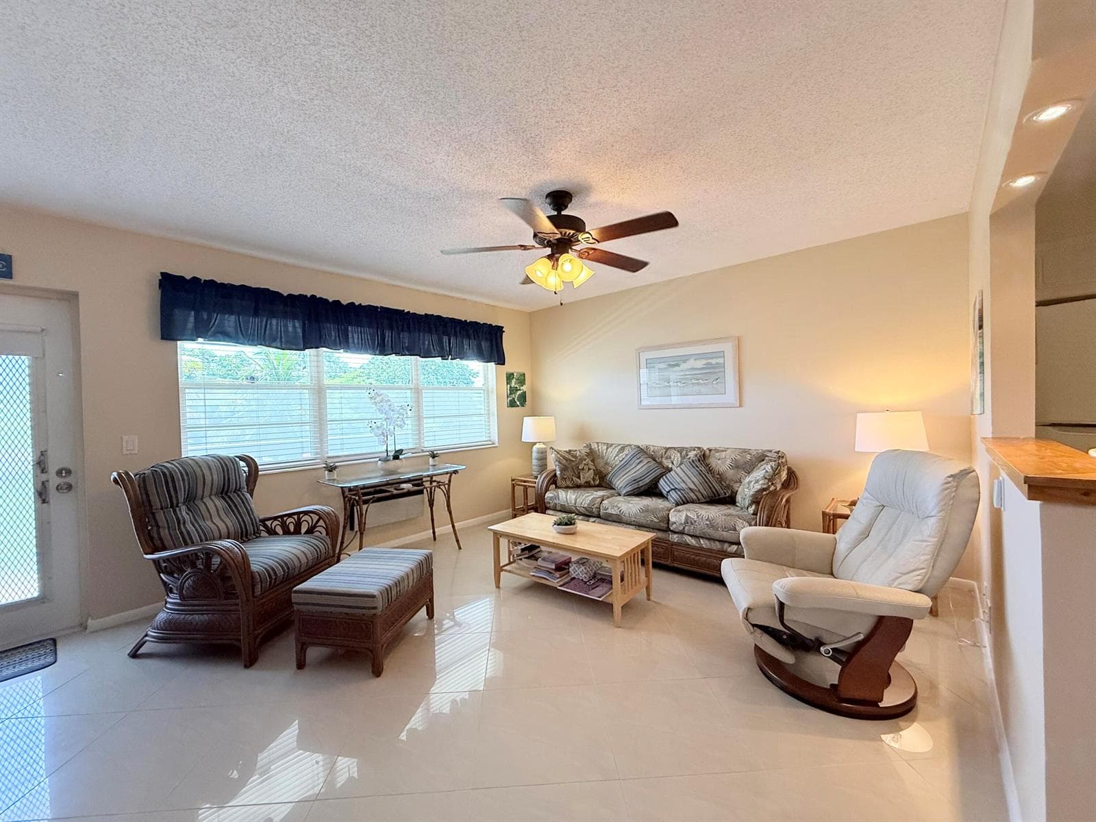 22 Markham A, Deerfield Beach, FL 33442 photo 3