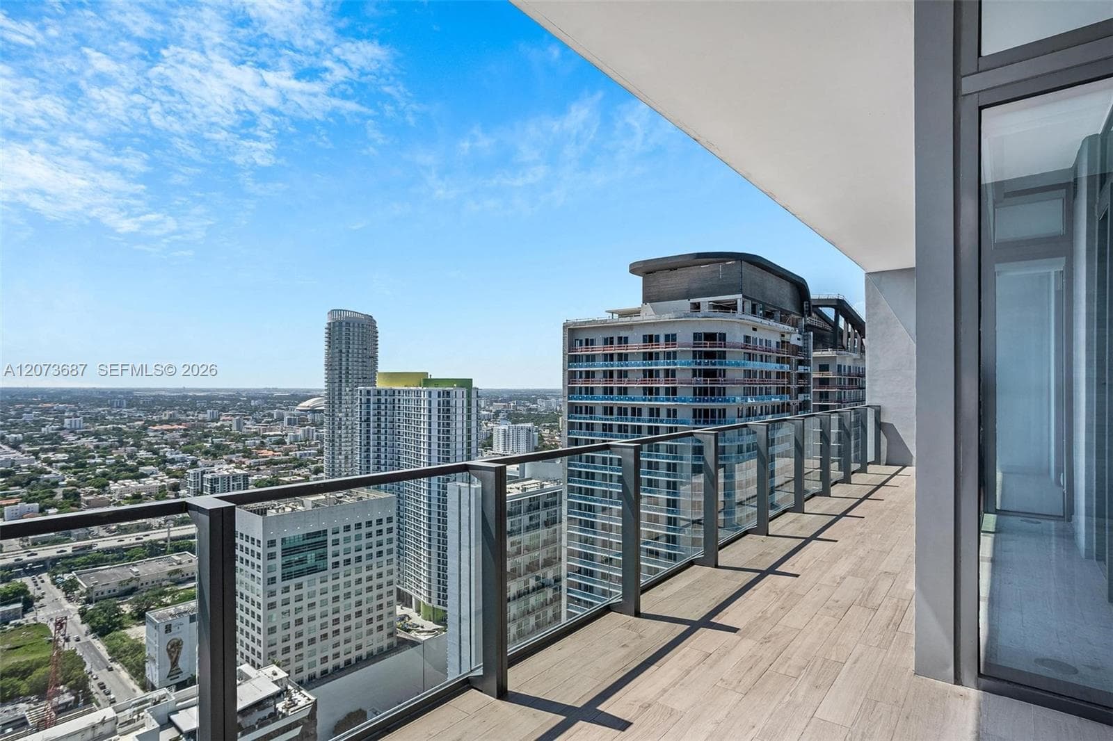 88 SW 7th St # 4004, Miami, FL 33130 photo 4
