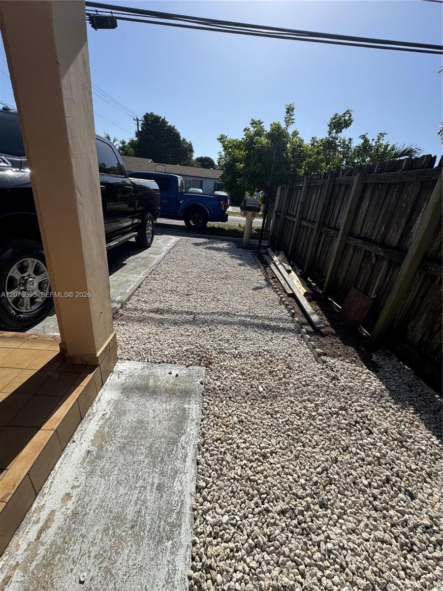 5530 E 6th Ave # 101, Hialeah, FL 33013 photo 2