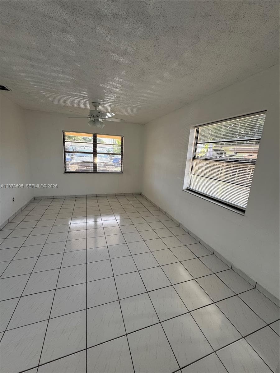 5530 E 6th Ave # 101, Hialeah, FL 33013 photo 4