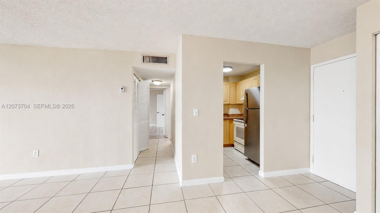 9360 Fontainebleau Blvd # 510, Miami, FL 33172 photo 3