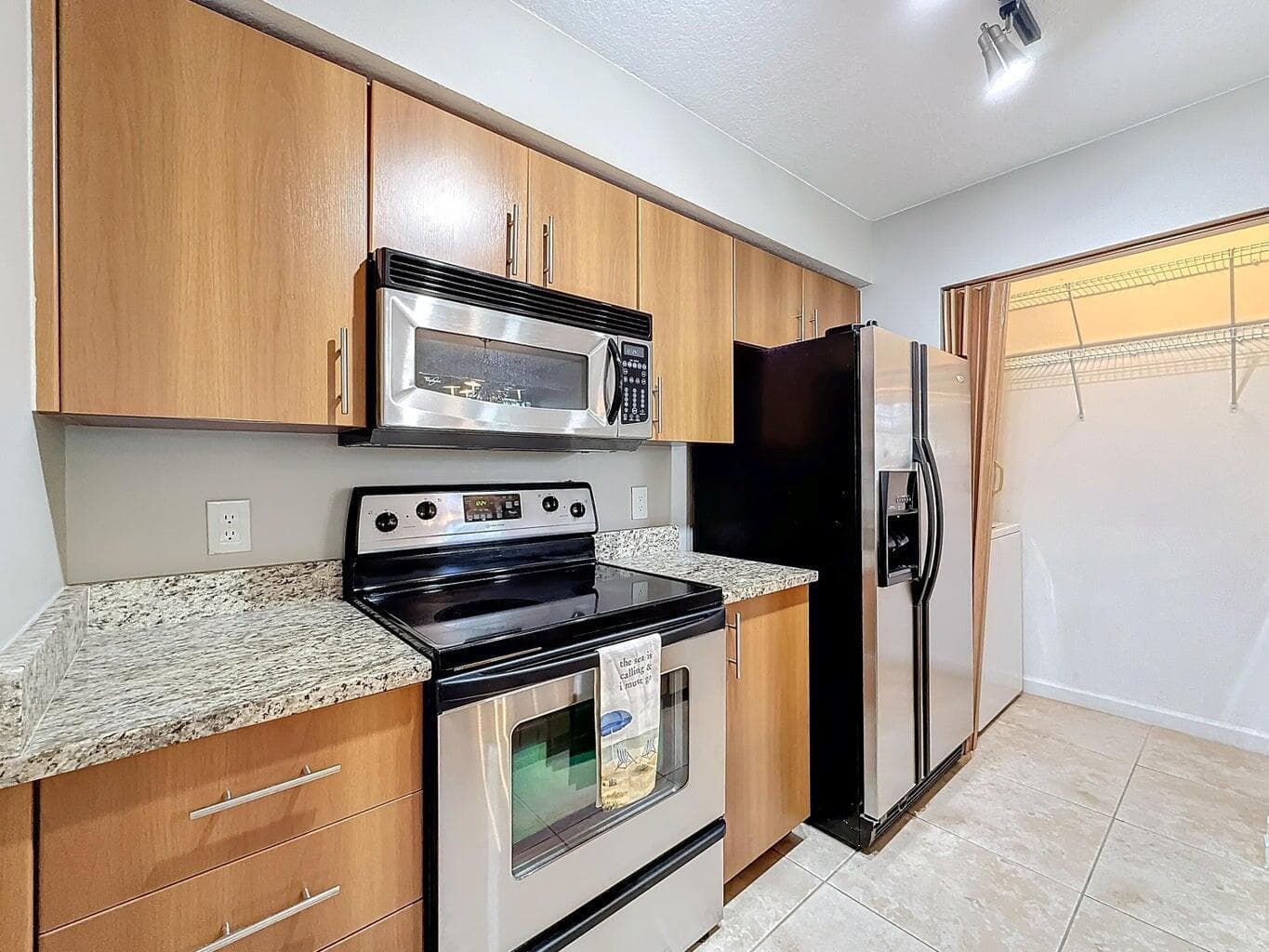 1020 CRYSTAL Way # M, Delray Beach, FL 33444 photo 3