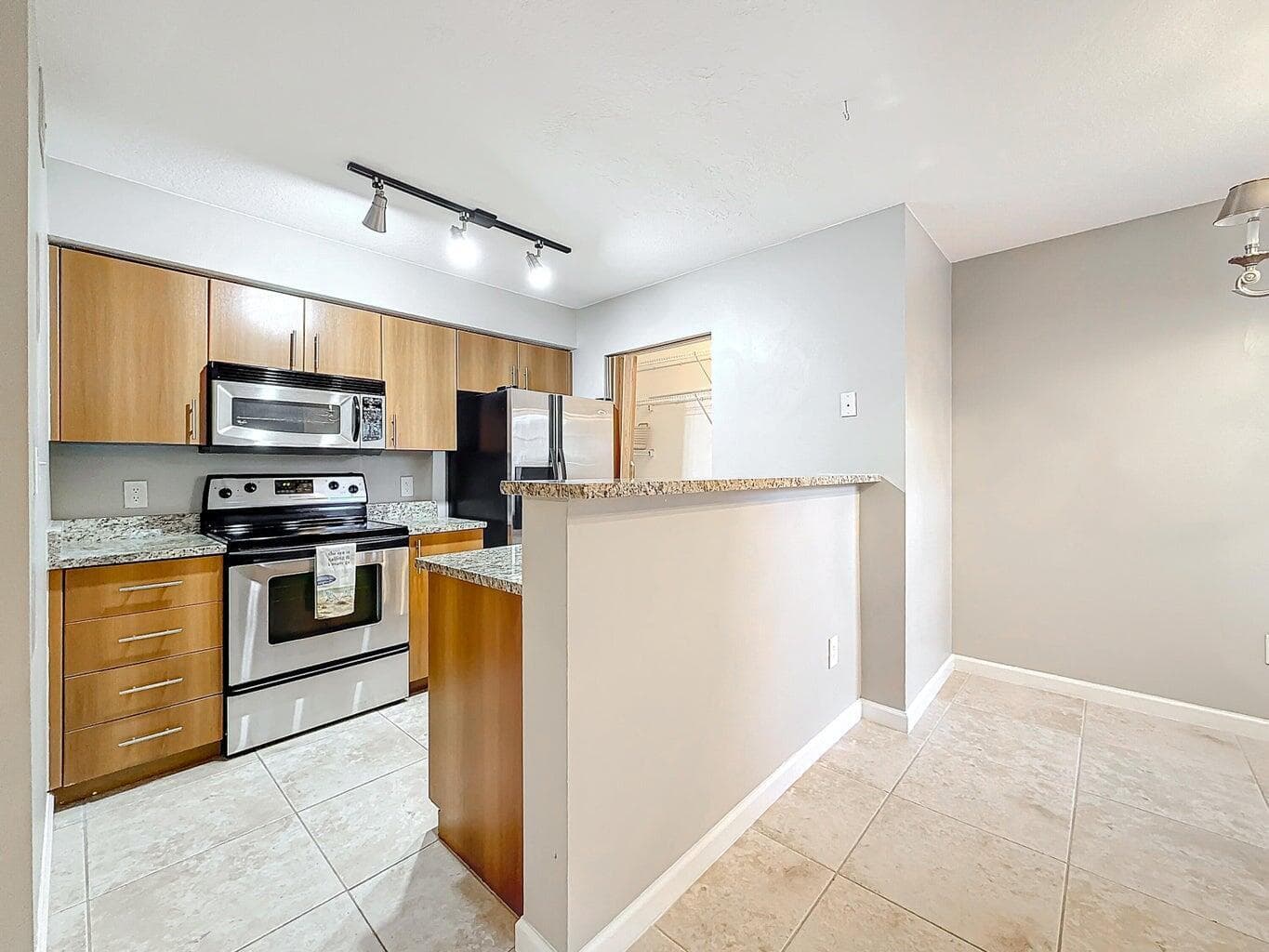 1020 CRYSTAL Way # M, Delray Beach, FL 33444 photo 4