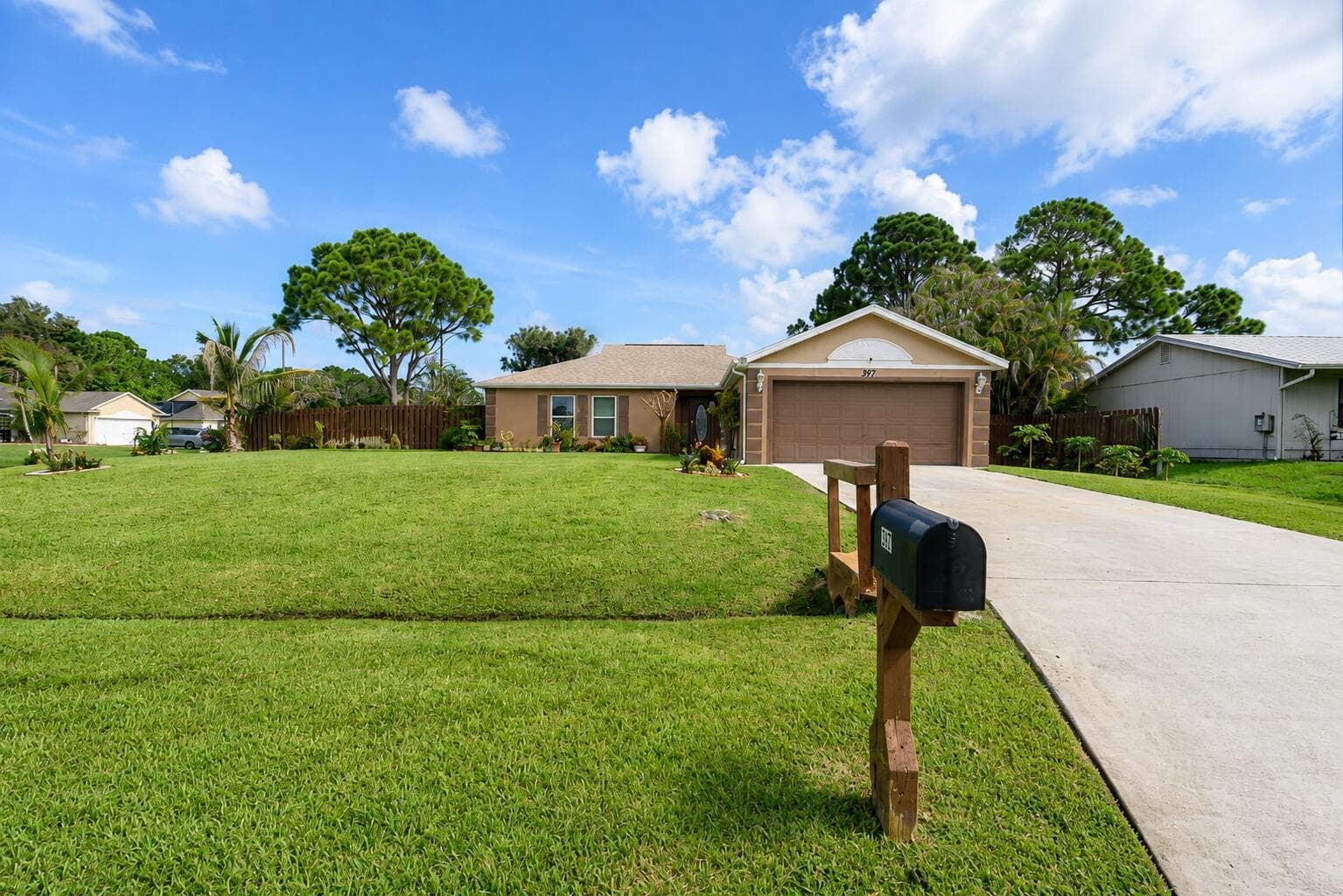 397 SW RAY Avenue, Port St. Lucie, FL 34983 photo 2
