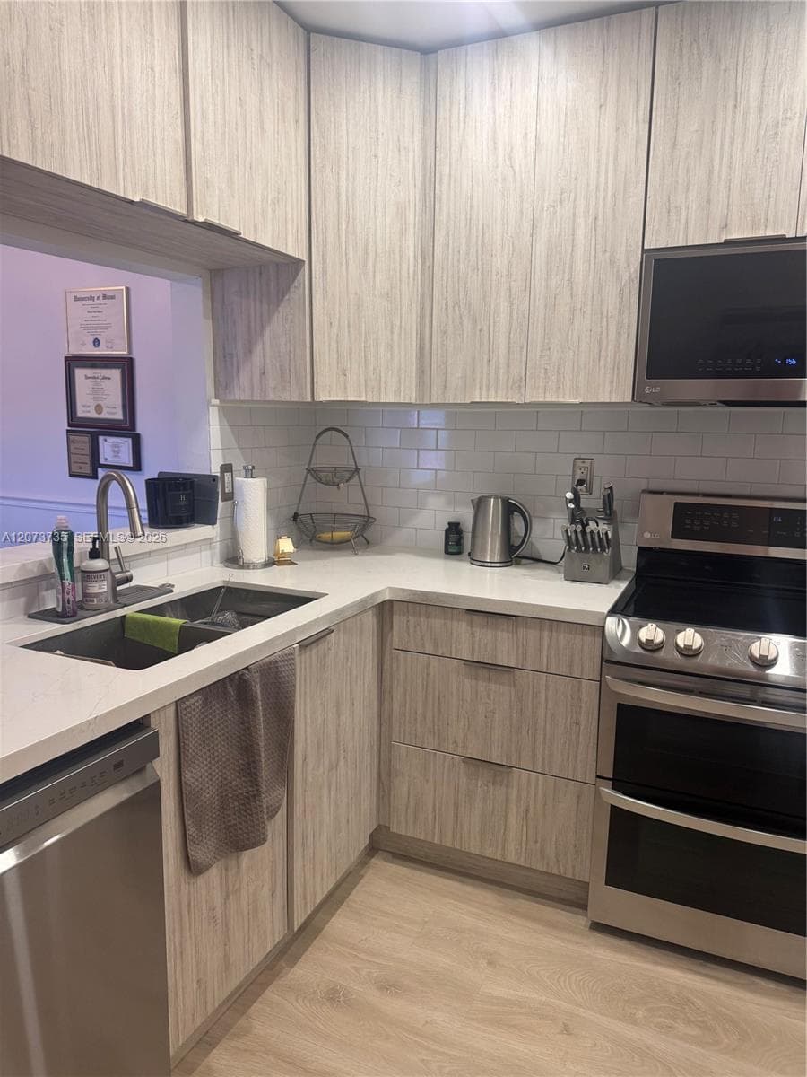 323 Navarre Ave # 301, Coral Gables, FL 33134 photo 3