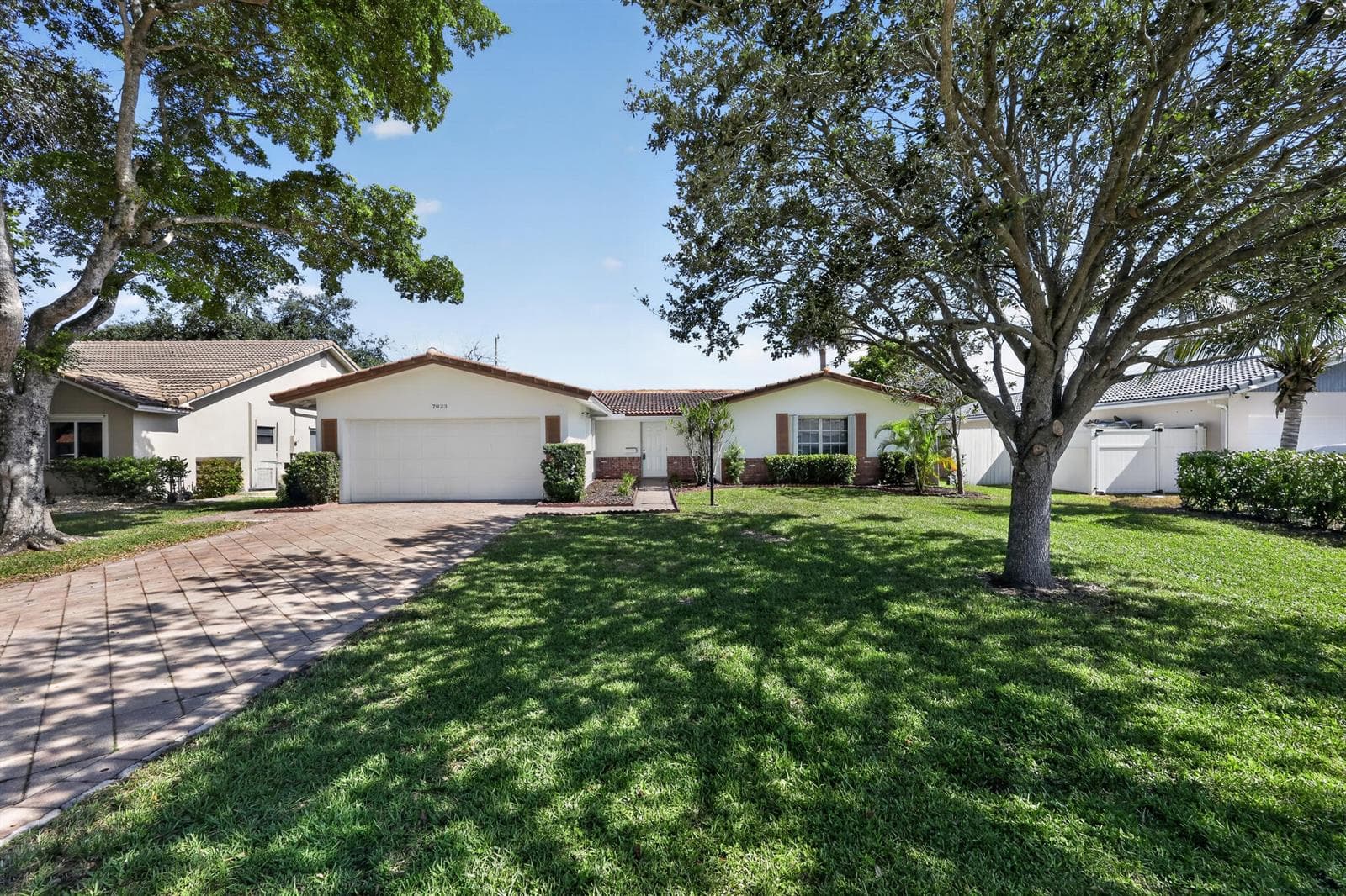 7823 NW 40TH Street, Coral Springs, FL 33065