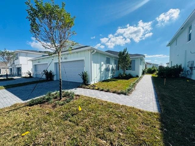 19552 Whispering Creek Rd # 1, Loxahatchee, FL 33470