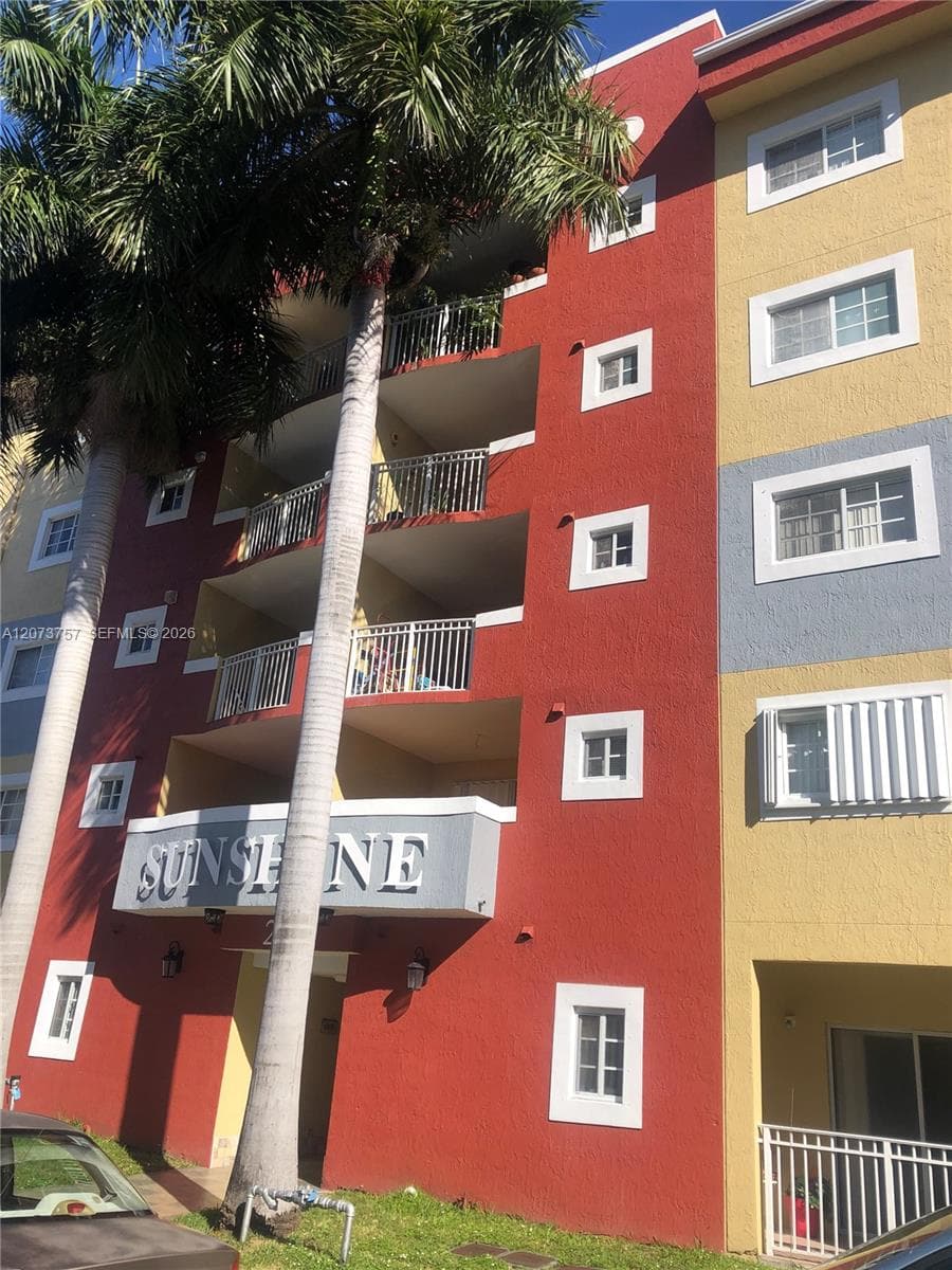 21 E 3rd St # 507, Hialeah, FL 33010