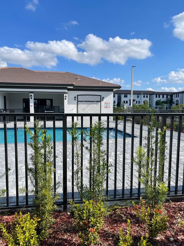 15650 SW 136th St # 209, Miami, FL 33196 photo 3